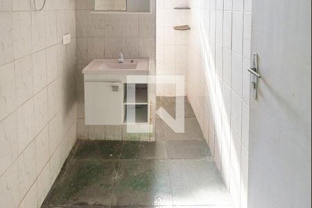 Banheiro  de casa à venda com 3 quartos, 161m² em Vila Apiai, Santo André