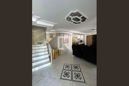 Sala de casa à venda com 4 quartos, 250m² em Chácara Seis de Outubro, São Paulo