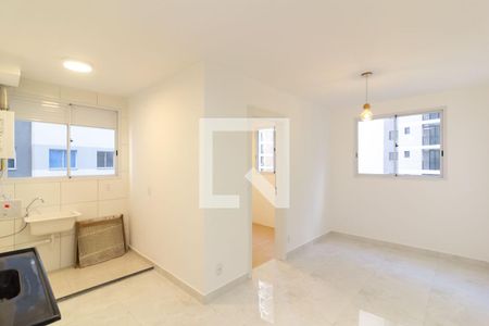 Sala de apartamento para alugar com 2 quartos, 35m² em Jardim Sabara, São Paulo