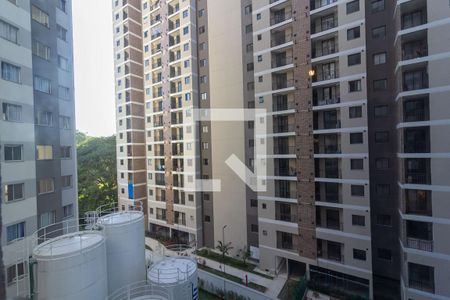 Vista da Sala de apartamento para alugar com 2 quartos, 35m² em Jardim Sabara, São Paulo