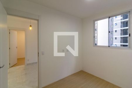 Quarto 1 de apartamento para alugar com 2 quartos, 35m² em Jardim Sabara, São Paulo