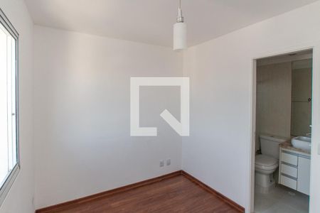 Suíte de apartamento à venda com 3 quartos, 67m² em Vila Medeiros, São Paulo