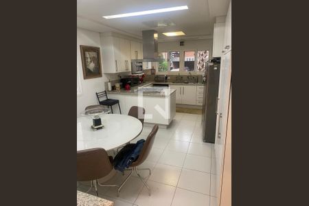 Cozinha de casa de condomínio à venda com 1 quarto, 350m² em Residencial Quatro (alphaville), Santana de Parnaíba