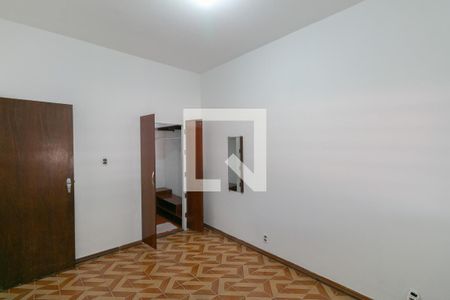 Casa à venda com 2 quartos, 124m² em Heliópolis, Belo Horizonte
