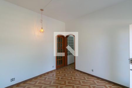 Casa à venda com 2 quartos, 124m² em Heliópolis, Belo Horizonte