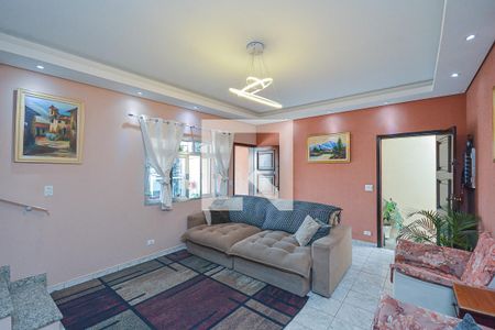 Casa à venda com 5 quartos, 220m² em Parque Colonial, São Paulo
