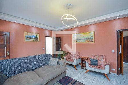 Casa à venda com 5 quartos, 220m² em Parque Colonial, São Paulo