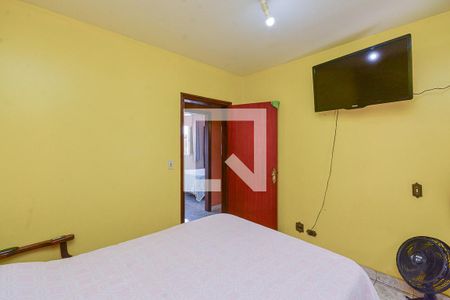 Quarto 2 de casa à venda com 5 quartos, 220m² em Parque Colonial, São Paulo