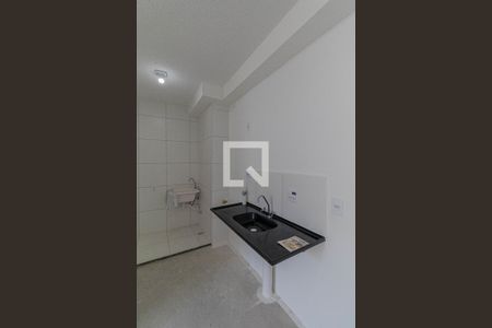 Sala/Cozinha/Área de Serviço  de apartamento à venda com 2 quartos, 34620m² em Cidade Nova São Miguel, São Paulo