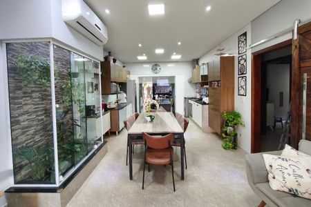 Sala de casa à venda com 3 quartos, 200m² em Parque Via Norte, Campinas