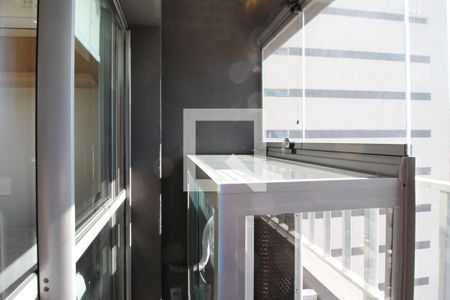 Varanda de kitnet/studio para alugar com 1 quarto, 25m² em Indianópolis, São Paulo