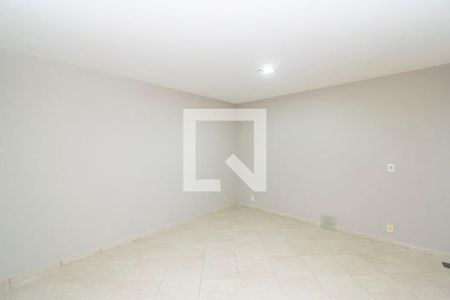 Sala de casa para alugar com 2 quartos, 100m² em Vila Kosmos, Rio de Janeiro