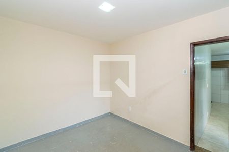 Quarto 2 de casa para alugar com 2 quartos, 100m² em Vila Kosmos, Rio de Janeiro