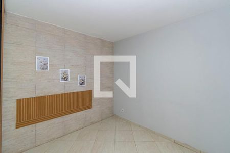 Quarto 1 de casa para alugar com 2 quartos, 100m² em Vila Kosmos, Rio de Janeiro
