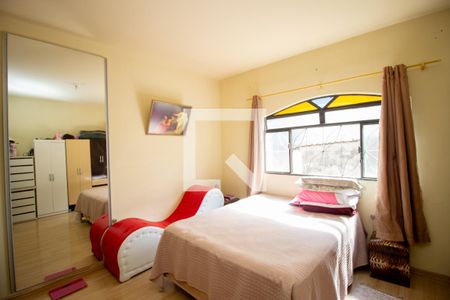 Quarto 1 de casa à venda com 6 quartos, 384m² em Industrial, Contagem