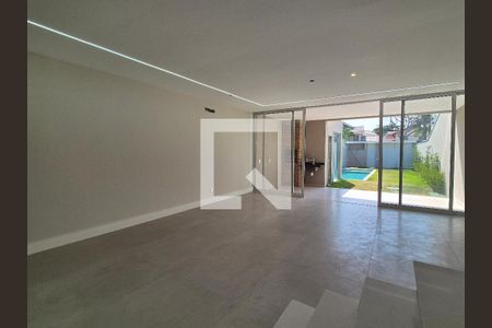 Casa de Condomínio à venda com 5 quartos, 260m² em Barra da Tijuca, Rio de Janeiro