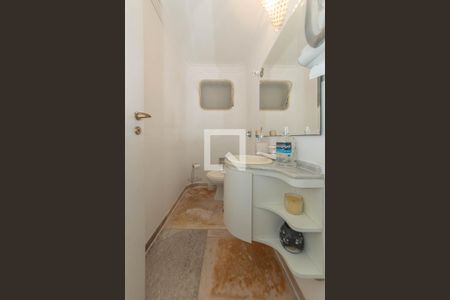 Lavabo de apartamento à venda com 4 quartos, 208m² em Santo Amaro, São Paulo