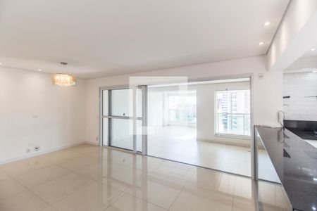 Sala  de apartamento para alugar com 4 quartos, 176m² em Alphaville Empresarial, Barueri