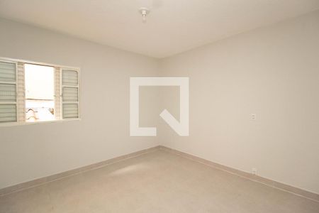 Quarto 2 de casa para alugar com 2 quartos, 136m² em Vila Bruna, São Paulo