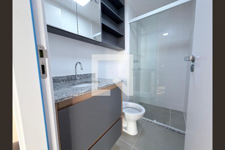 Banheiro de kitnet/studio para alugar com 1 quarto, 29m² em Mooca, São Paulo