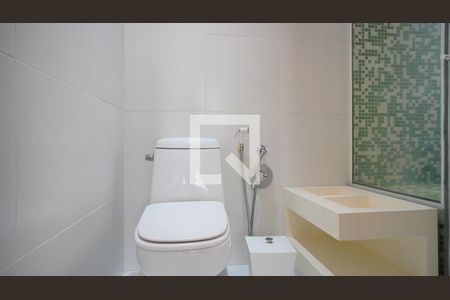 Banheiro suite 1 de apartamento para alugar com 3 quartos, 190m² em Moinhos de Vento, Porto Alegre