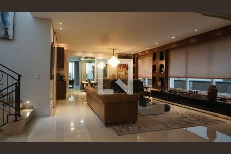 Casa à venda com 5 quartos, 577m² em Alphaville, Santana de Parnaíba