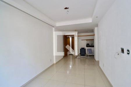 Sala de apartamento para alugar com 2 quartos, 120m² em Praia do Flamengo, Salvador