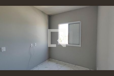 Quarto 2 de apartamento para alugar com 2 quartos, 48m² em Jardim Rodrigues Alves, Ferraz de Vasconcelos