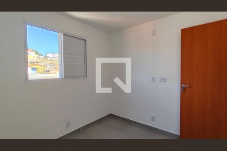 Apartamento para alugar com 2 quartos, 39m² em Jardim Santa Lucrecia, São Paulo