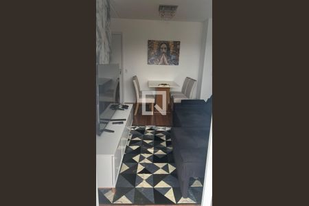 Sala de apartamento para alugar com 2 quartos, 56m² em Jardim Recanto Suave, Cotia