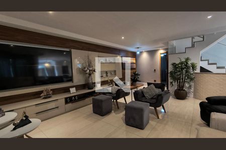 Sala de casa de condomínio à venda com 4 quartos, 300m² em Vargem Pequena, Rio de Janeiro