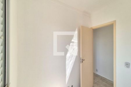 Quarto 2  de apartamento para alugar com 3 quartos, 58m² em Jardim do Lago Continuacao, Campinas