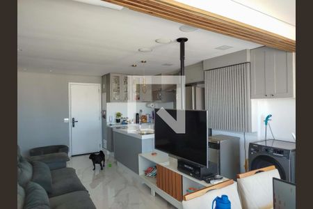 Sala com cozinha americana de apartamento à venda com 2 quartos, 58m² em Penha de França, São Paulo