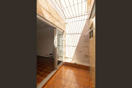 Casa à venda com 4 quartos, 300m² em Jardim Nossa Senhora do Carmo, São Paulo