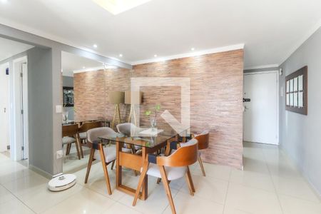 Sala de apartamento à venda com 3 quartos, 70m² em Vila Carmosina, São Paulo