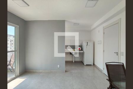 Sala de apartamento para alugar com 2 quartos, 43m² em Santo Cristo, Rio de Janeiro