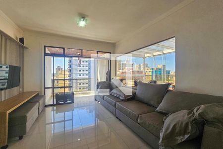 Apartamento para alugar com 3 quartos, 180m² em Jardim Vitoria, Guarujá