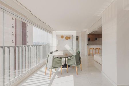 Apartamento à venda com 2 quartos, 96m² em Pinheiros, São Paulo