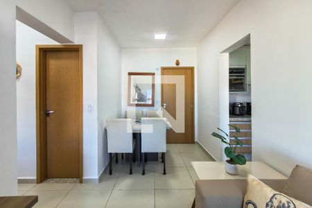 Sala de apartamento para alugar com 2 quartos, 71m² em Vila Tupi, Praia Grande