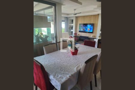 Casa à venda com 4 quartos, 320m² em Pendotiba, Niterói