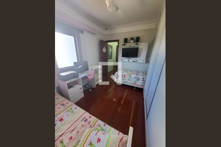 Casa à venda com 4 quartos, 320m² em Pendotiba, Niterói