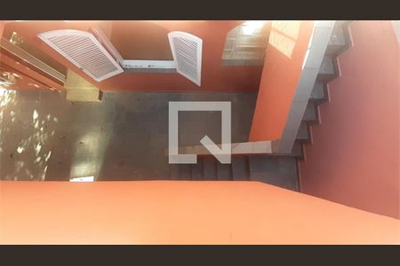 Casa à venda com 2 quartos, 212m² em Km 18, Osasco