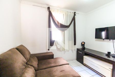 Quarto 2 de apartamento para alugar com 2 quartos, 42m² em Itaim Paulista, São Paulo