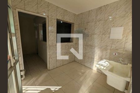 Casa à venda com 5 quartos, 180m² em Parque Planalto, São Paulo