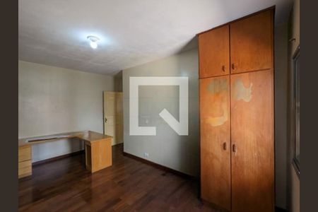 Casa à venda com 3 quartos, 131m² em Jordanópolis, São Paulo