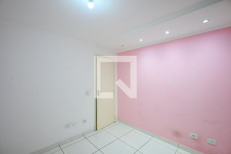Quarto 1 de casa para alugar com 2 quartos, 50m² em Parque das Cigarreiras, Taboão da Serra