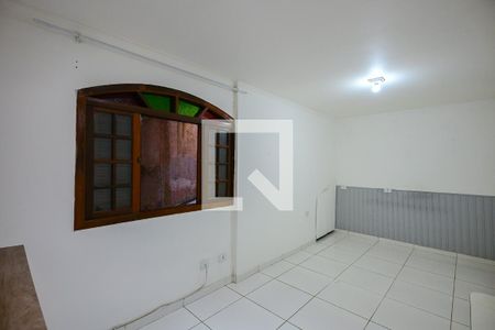 Quarto 2 de casa para alugar com 2 quartos, 50m² em Parque das Cigarreiras, Taboão da Serra