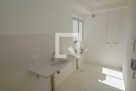 Cozinha e lavanderia de apartamento para alugar com 2 quartos, 42m² em Guaratiba, Rio de Janeiro