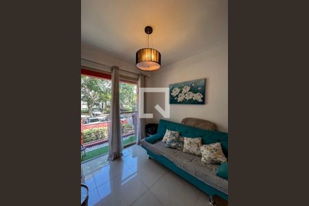 Sala de apartamento à venda com 3 quartos, 62m² em Parque Bristol, São Paulo