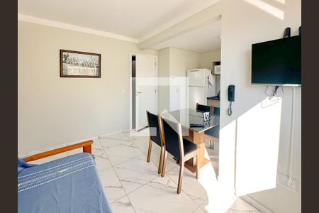 Sala de TV de apartamento para alugar com 1 quarto, 42m² em Ingleses do Rio Vermelho, Florianópolis